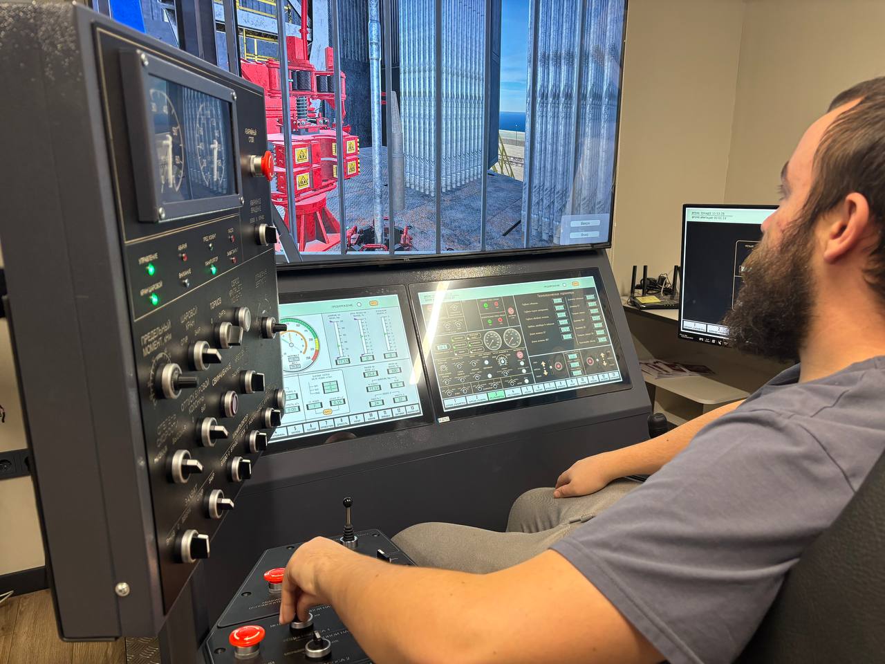 Тренажер Тренажерный комплекс «Кресло бурильщика» 24